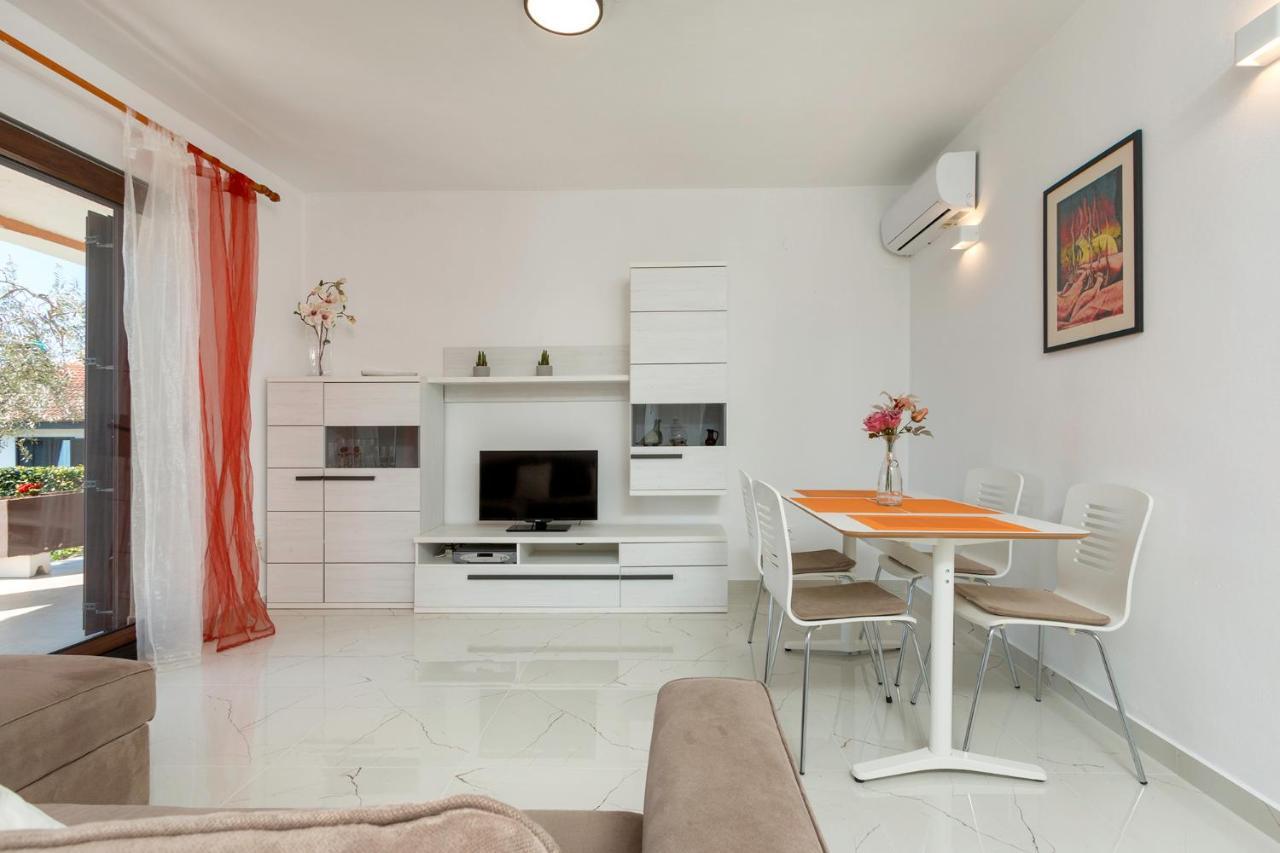 Apartments Mandic Πούλα Εξωτερικό φωτογραφία